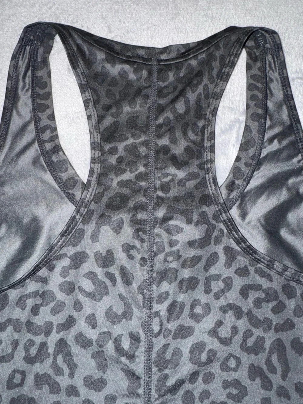 Nike Dri-FIT Black Leopard Racerback Crop Tank Top Women’s Size Medium